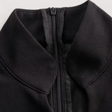 Nora™ | Verfeinertes Schwarzes Kleid mit Gürtel und Mandarin-Kragen