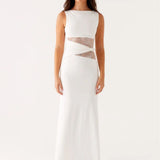 Leni™ | Figurumspielendes Maxikleid mit dezenten Cutouts und Lacing