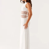 Leni™ | Figurumspielendes Maxikleid mit dezenten Cutouts und Lacing
