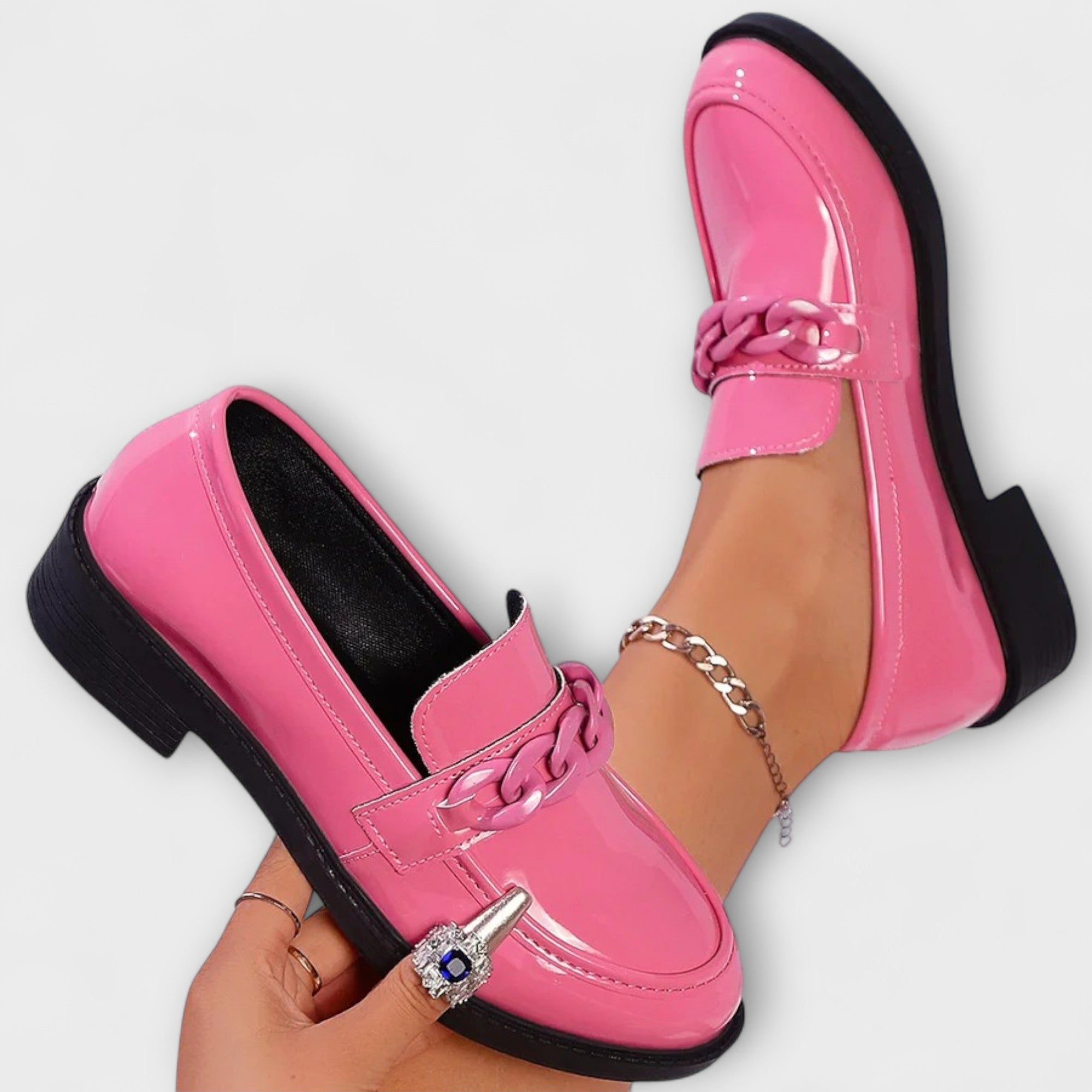 Barbie | Freizeitschuhe in Teekannenform