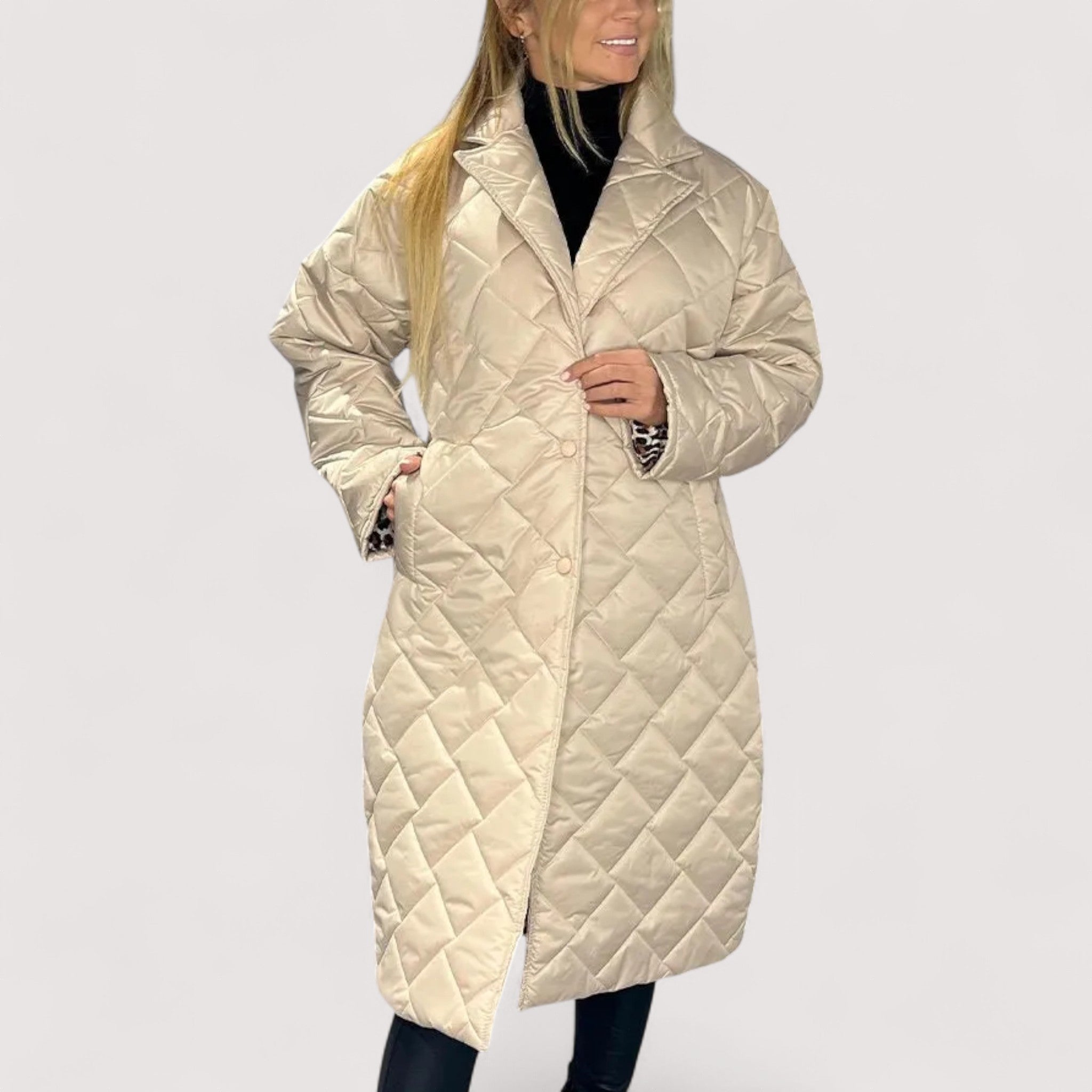 Ofira™ | Wende-Steppmantel mit Leopardenfutter
