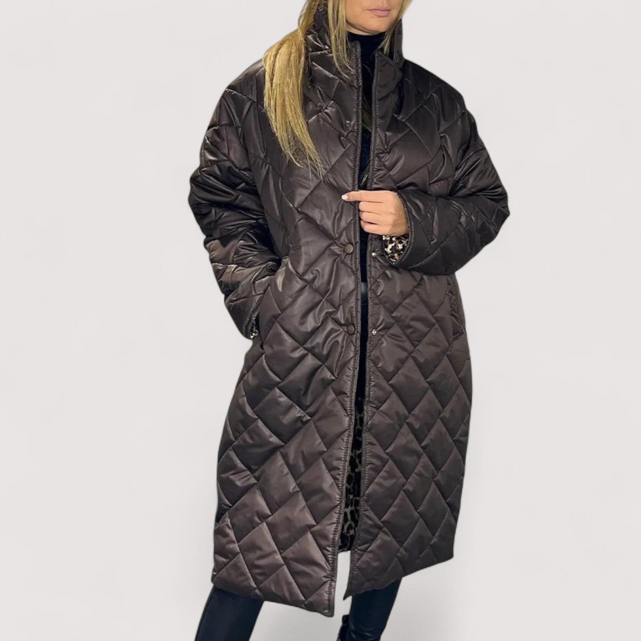 Ofira™ | Wende-Steppmantel mit Leopardenfutter